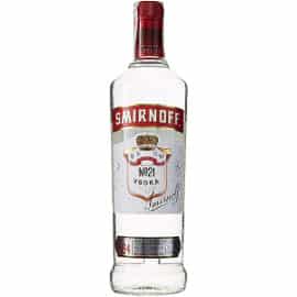 ¡Precio mínimo histórico! Vodka Smirnoff Red de 1L sólo 7.24 euros.