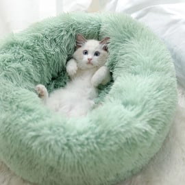¡¡Chollo!! Cama redonda de felpa de 30cm de diámetro para gato o perro sólo 6.33 euros. 58% de descuento.